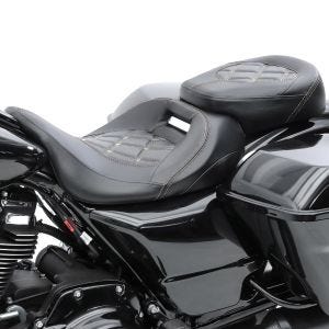 Sete egnet for Harley Davidson Touring 09-24 komfortsete Craftride RH3 svart og hvit