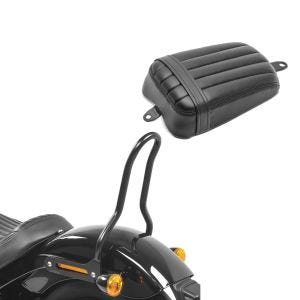 Sett: Pillion sete egnet for Harley Davidson Softail Street Bob / Standard 18-24 passasjersete Craftride Stripe + Sissy bar egnet for Harley Davidson Softail 18-24 Craftride Tampa S svart