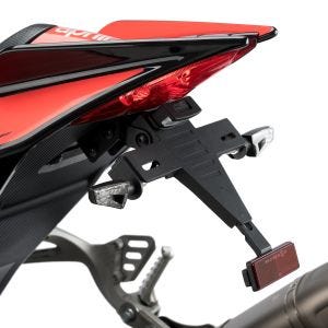 Nummerskiltholder Nummerskiltholder med LED egnet for Aprilia RSV4/RF/RR/FAC/TUONO V4R/RR/FACT 09-22 svart Puig 4978N